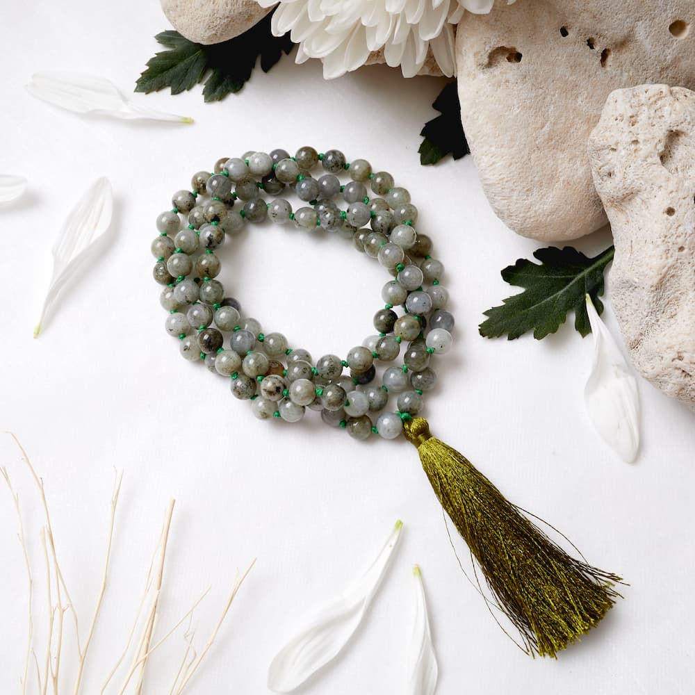 Mala Labradorite : Protection contre les émotions négatives